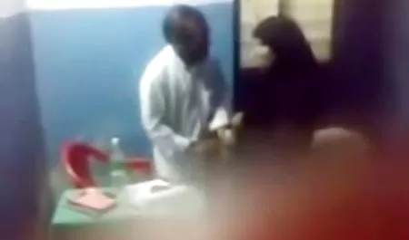 پشت پا با پاهای نرم سکس گی بدون کاندوم آسیایی اش