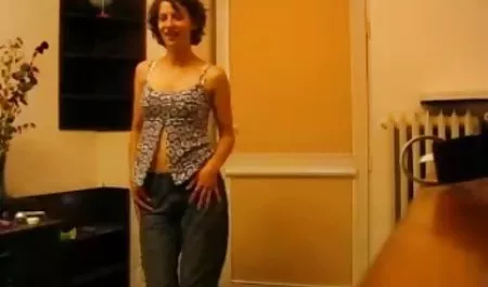 آلیشا گی sex کلاس و جسی جیمز - سیمور باتس آیا اروپا 2